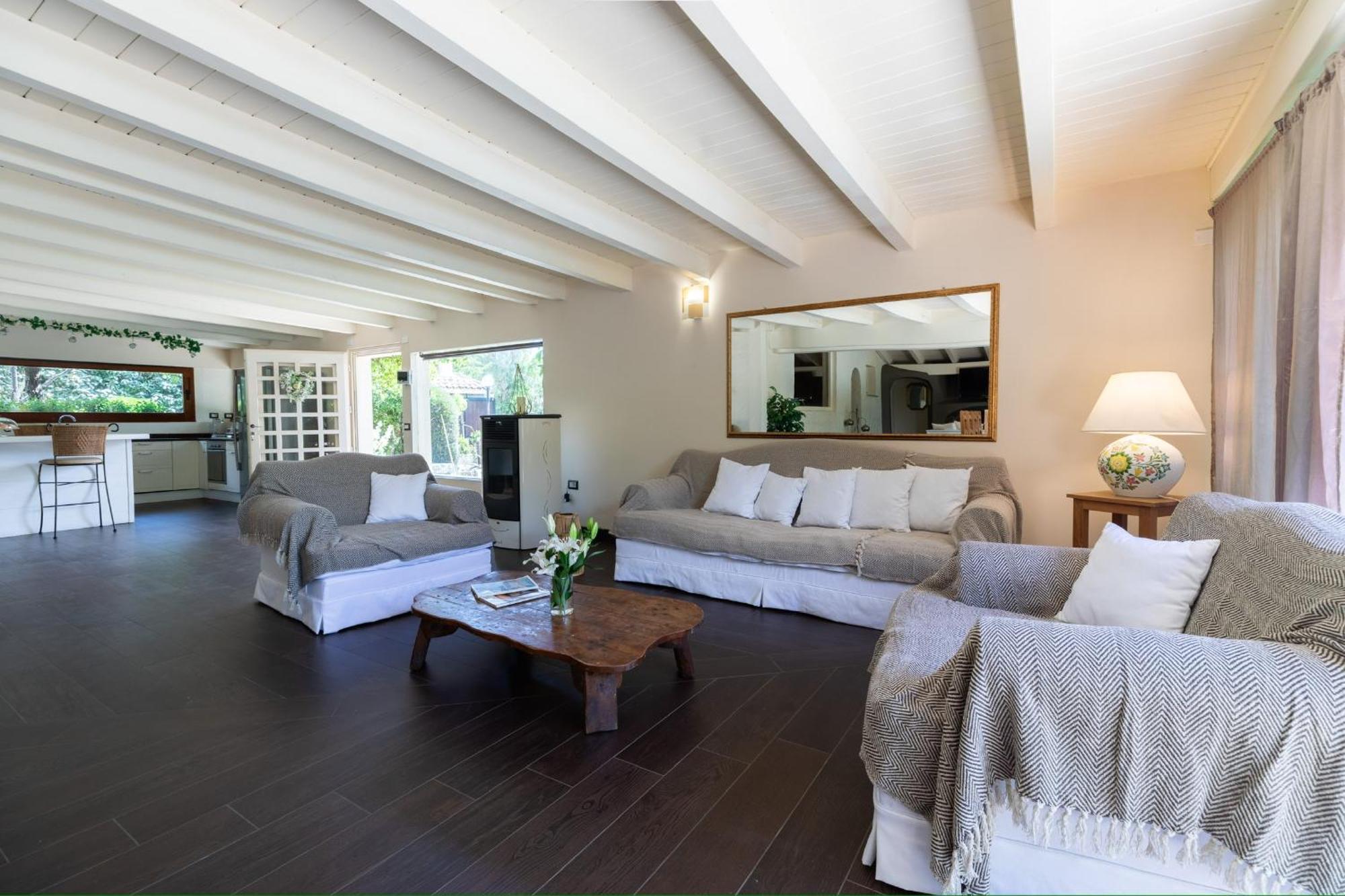 אולביה Villa Niloan מראה חיצוני תמונה