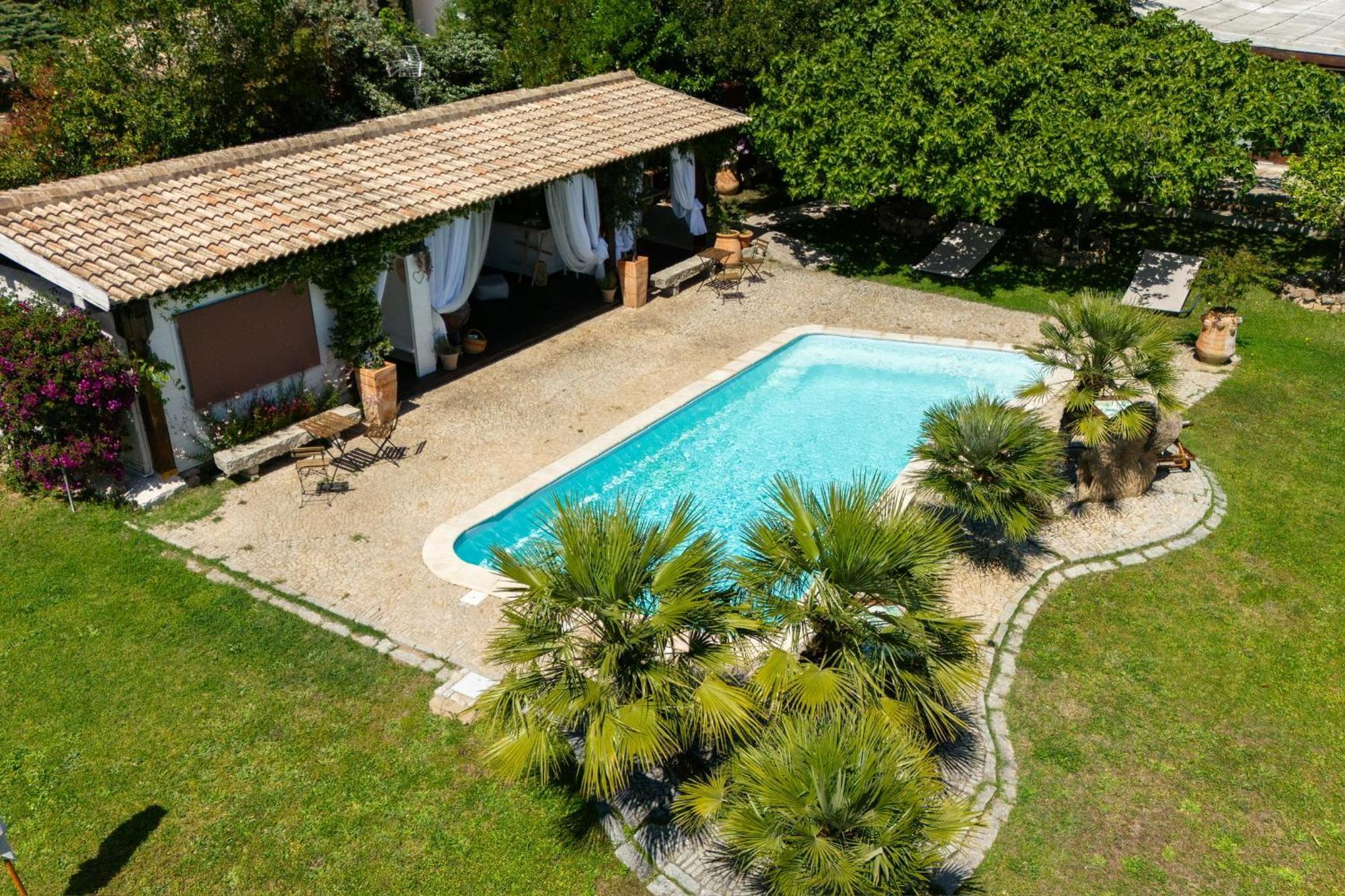 אולביה Villa Niloan מראה חיצוני תמונה
